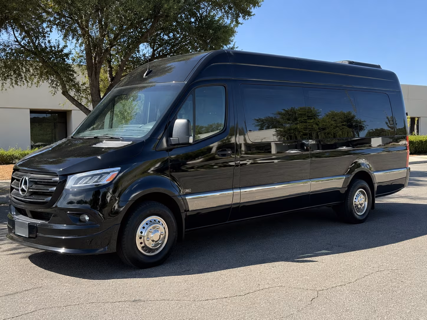 Jacksonville Wedding Transportation & Shuttle Service