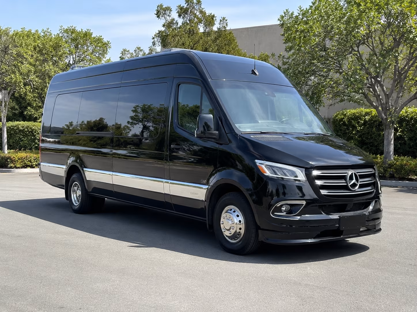 14 Passenger Sprinter Limo Exterior