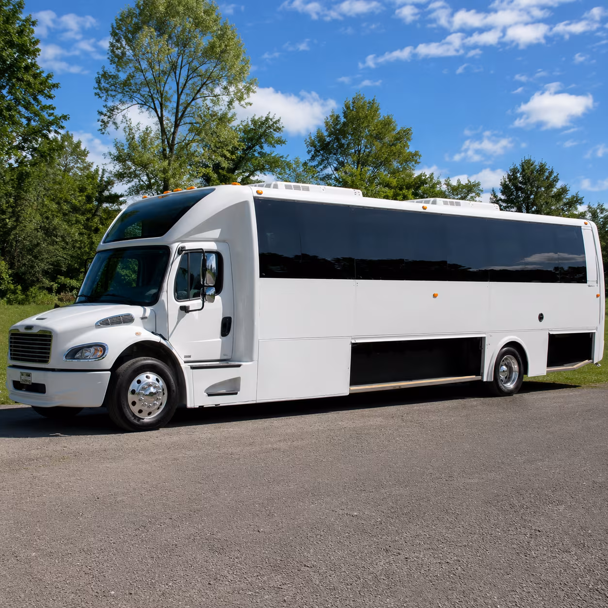 Tallahassee Birthday, Sweet 16, & Quinceañera Transportation party bus exterior